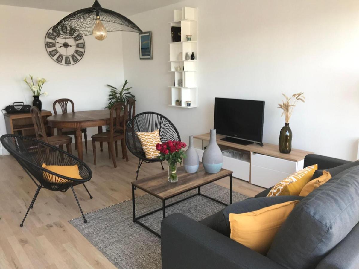 Nice Apartment In Audierne Close To Beach ภายนอก รูปภาพ